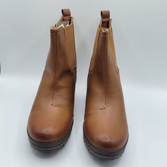 Bella Marie Tan Tennessee Chunky Heel Ankle Boot 8.5 - Picture 4 of 11